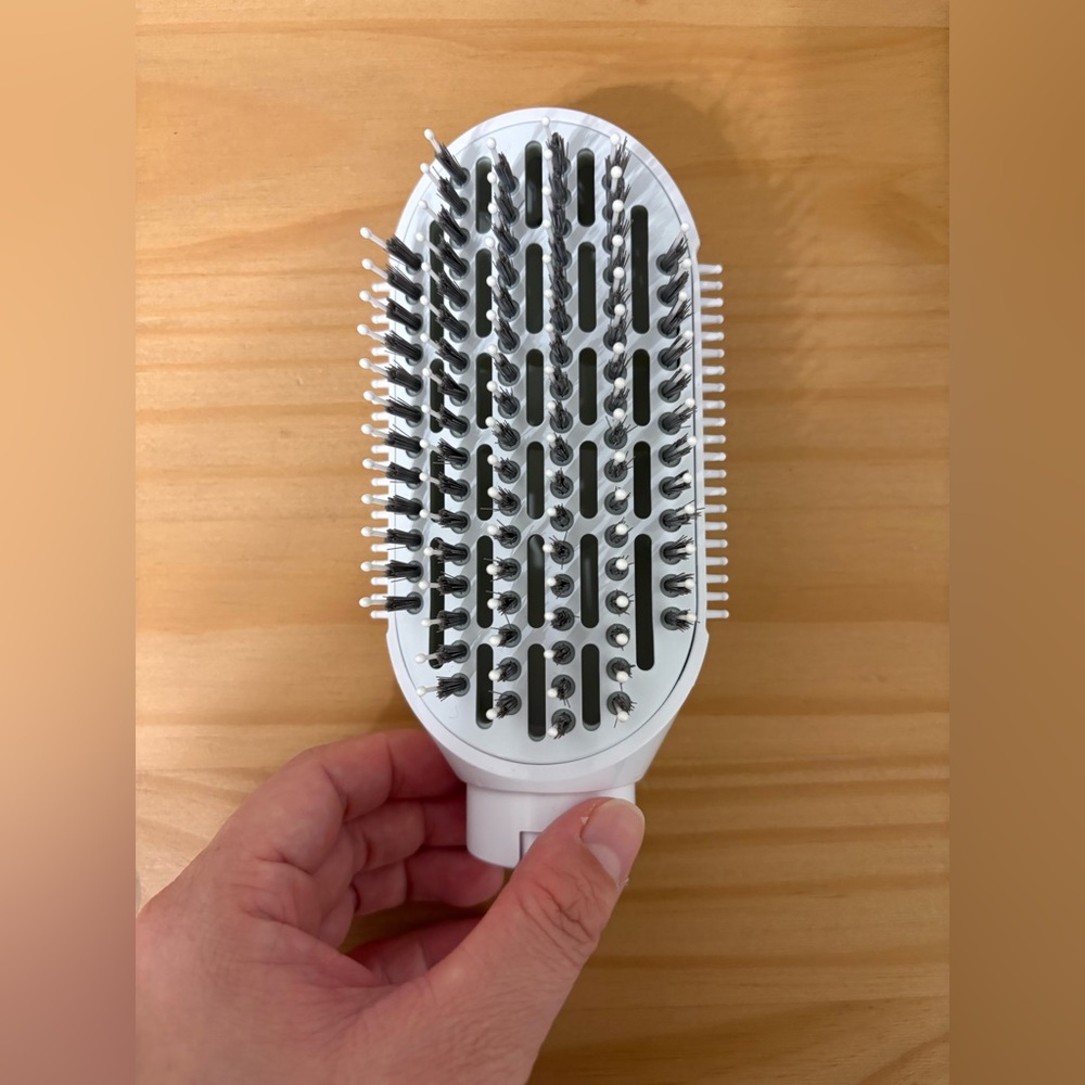 T3 Airebrush Duo Styling Paddle Brush for smoothing and straightening hair (New)